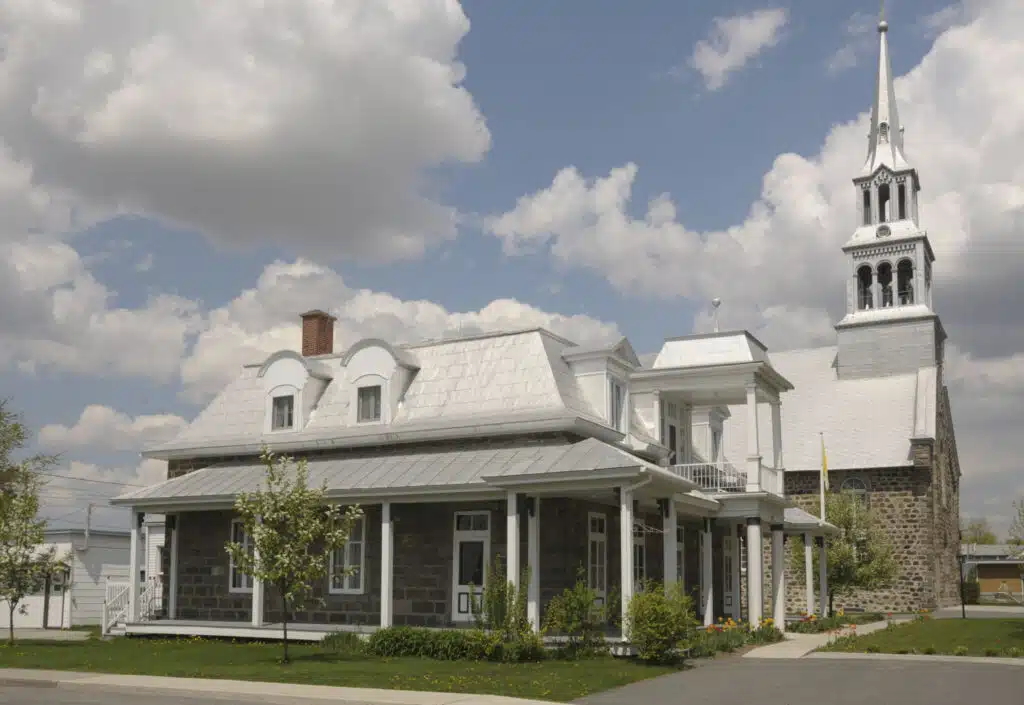 Case study: Transformation of an old house in Montérégie
